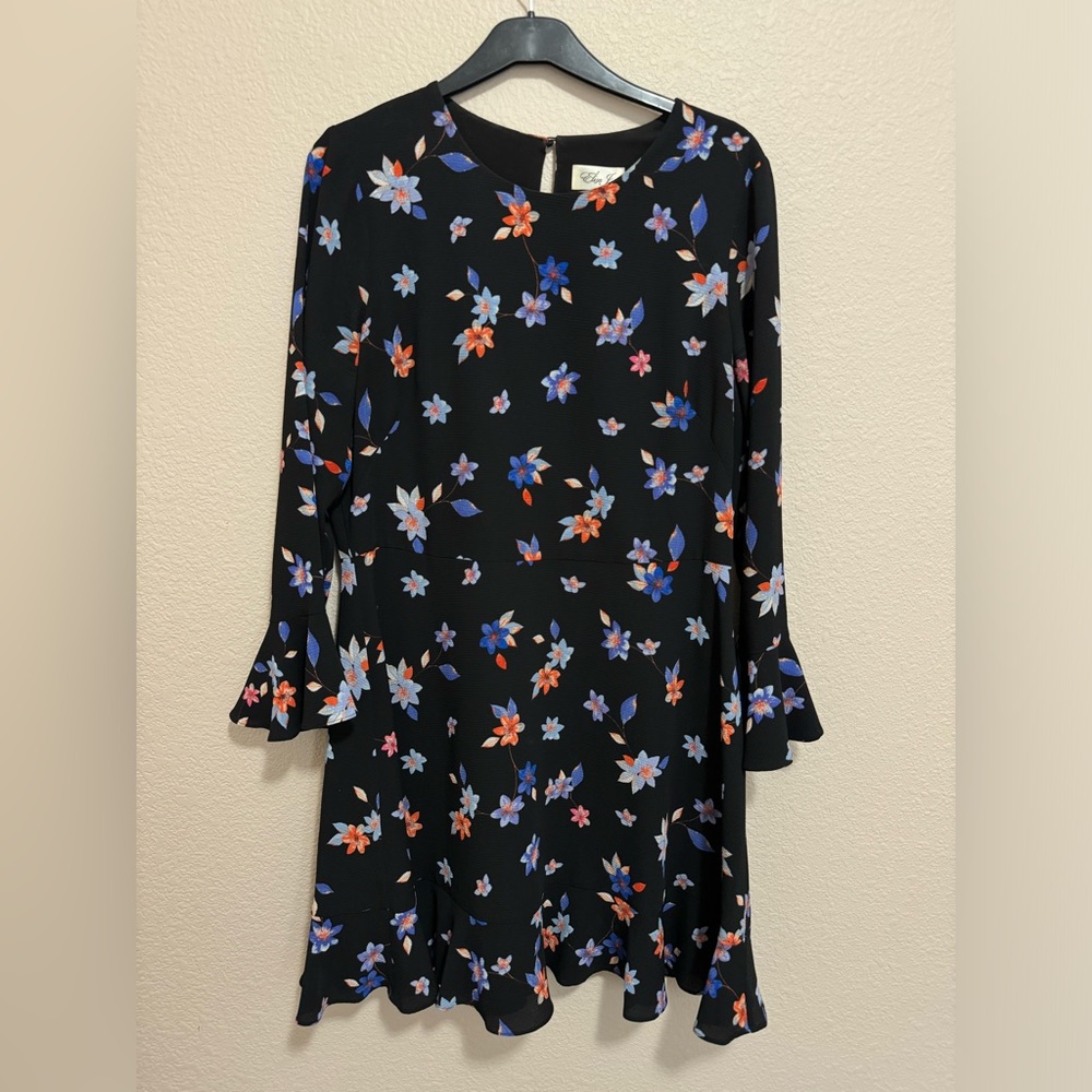 Quarter sleeve mini dress